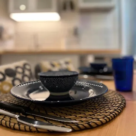 Mrtn & - Aix-les-bains, Hypercentre Apartamento *