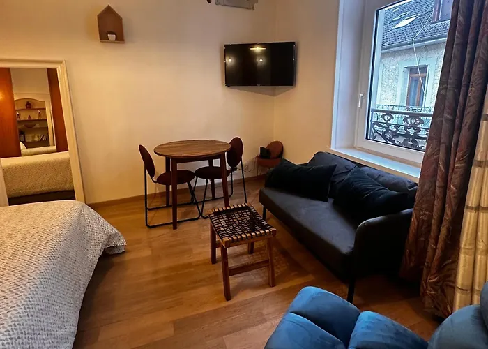 Mrtn & - Aix-les-bains, Hypercentre