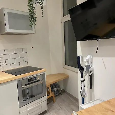 Mrtn & - Aix-les-bains, Hypercentre *