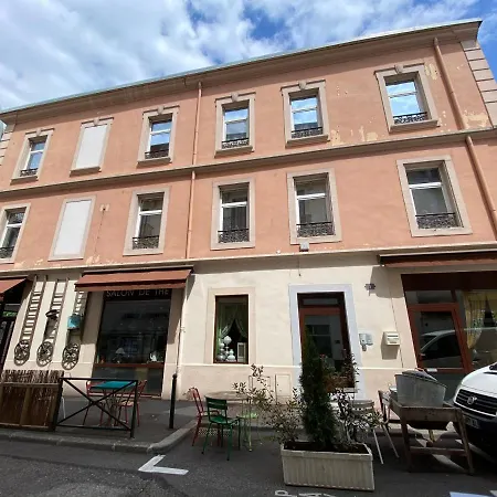 Mrtn & - Aix-les-bains, Hypercentre *