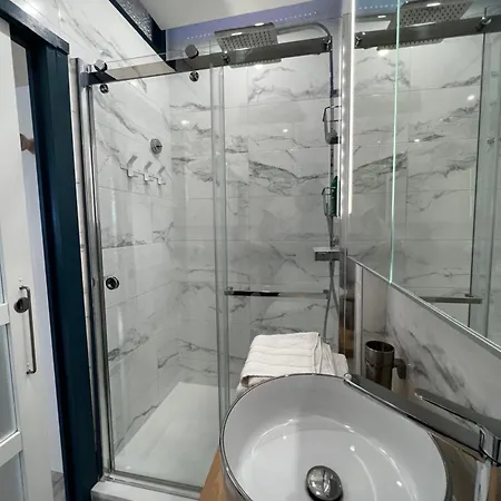 Mrtn & - Aix-les-bains, Hypercentre * Aix-les-Bains