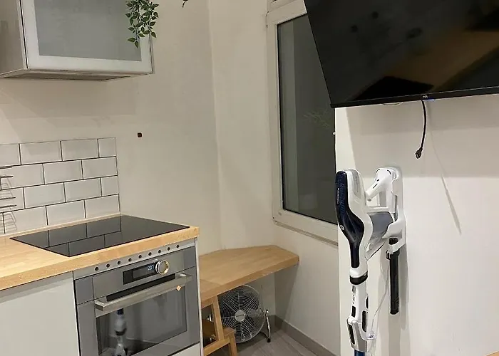 Mrtn & - Aix-les-bains, Hypercentre *