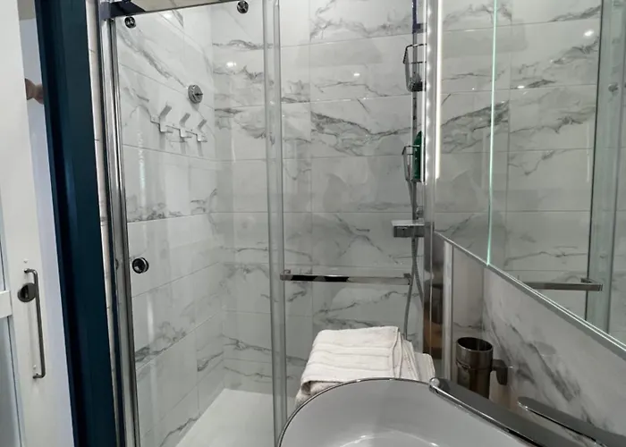 Mrtn & - Aix-les-bains, Hypercentre * Aix-les-Bains